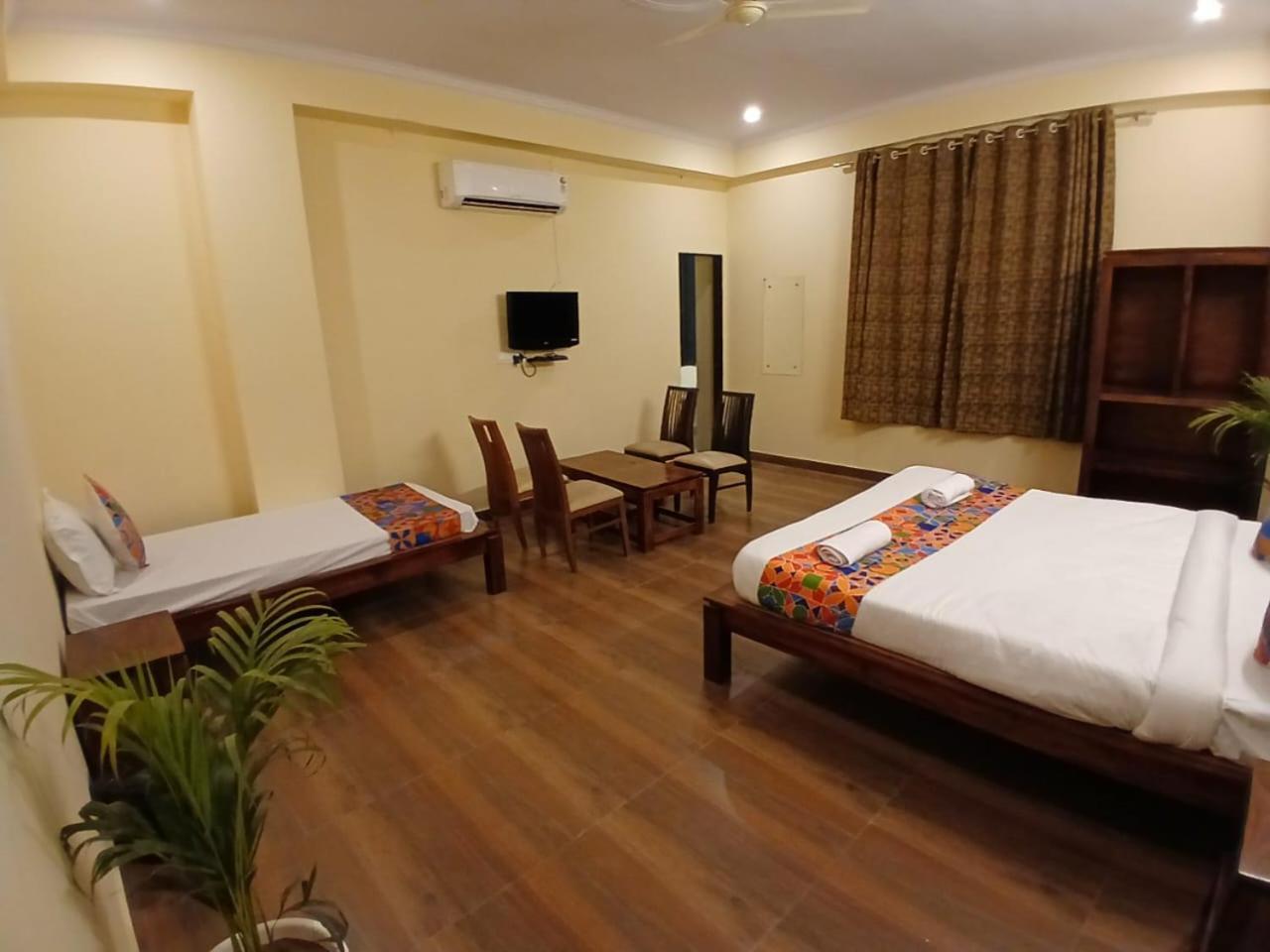 Hotel G M I, Sikar Road Τζαϊπούρ Εξωτερικό φωτογραφία