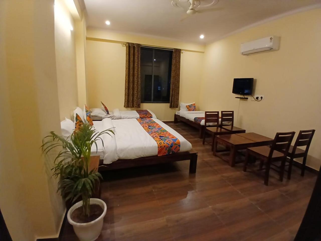 Hotel G M I, Sikar Road Τζαϊπούρ Εξωτερικό φωτογραφία